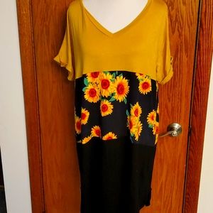 NOW N FOREVER V NECK TOP MUSTARD YELLOE SUNFLOWER AND BLACK DRESS 1X